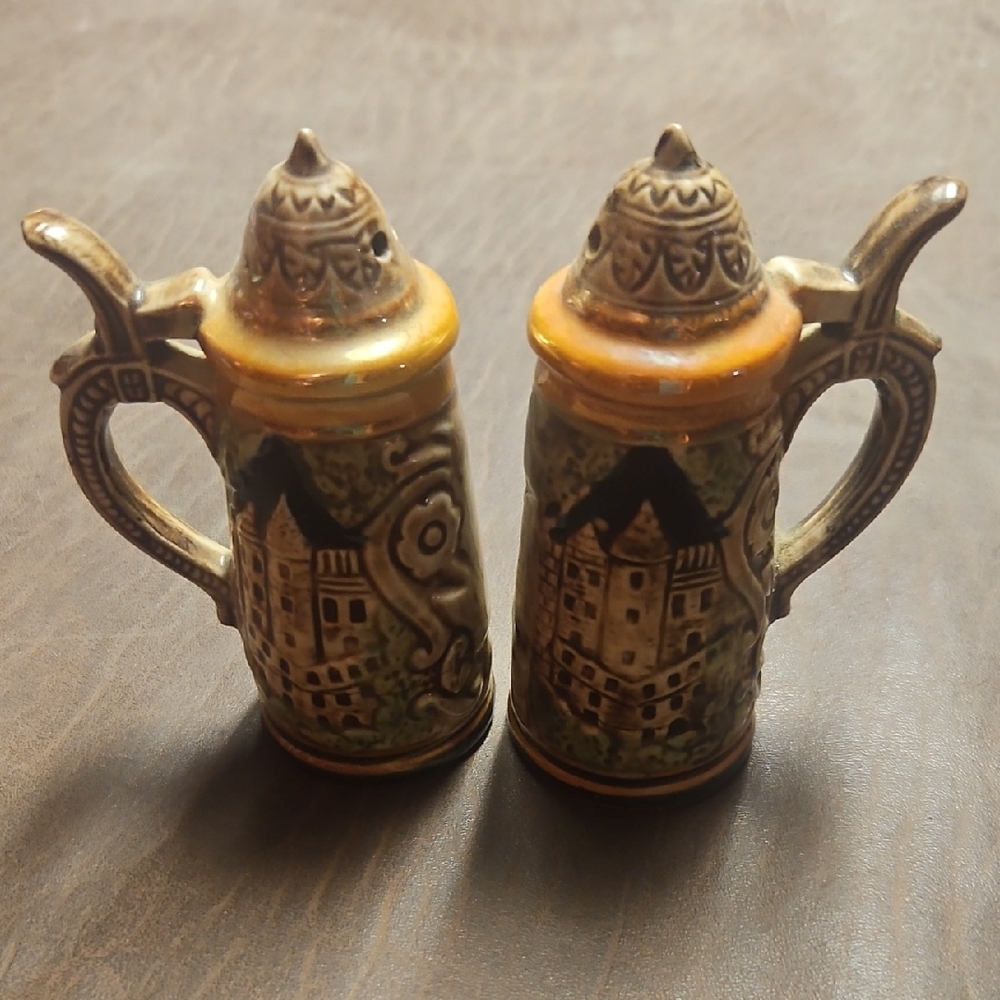 Private Label Ceramic Castle Shakers - Brown and Tan